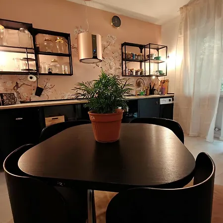 公寓 Barbara's House 10minutes To